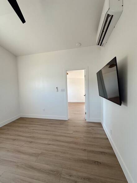 Building Photo - 1500 N Johnson Rd