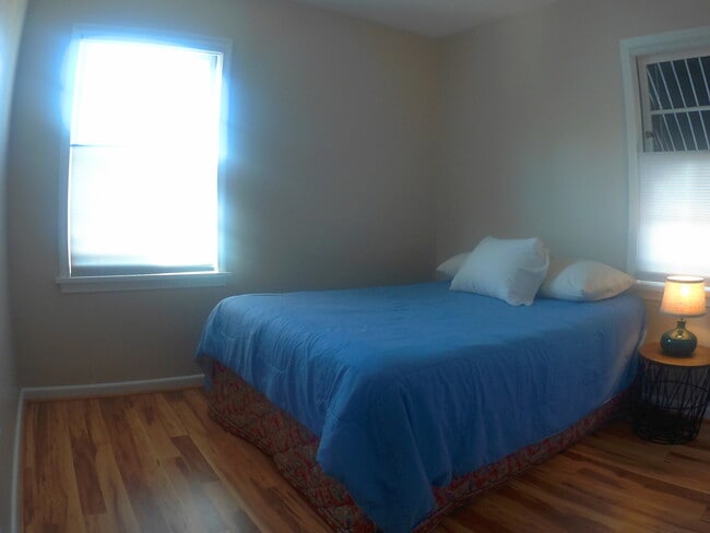 Building Photo - 4 Bed Beautiful Refurbished Sugarhouse Home