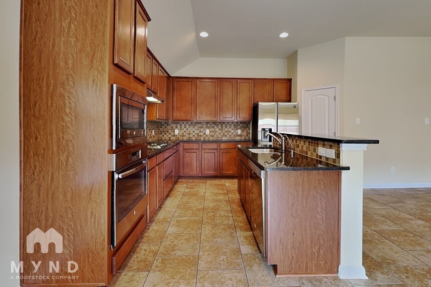 Building Photo - 18401 Rio Chama Ln