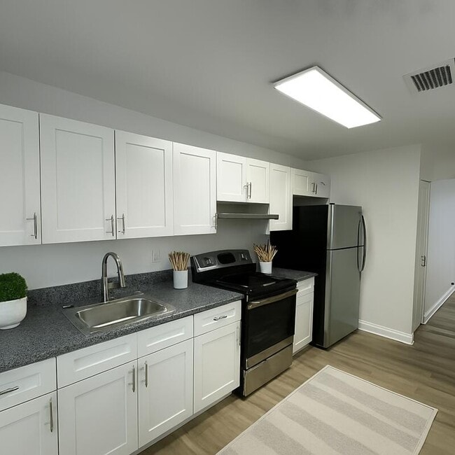 Building Photo - 5207 Wallis Rd