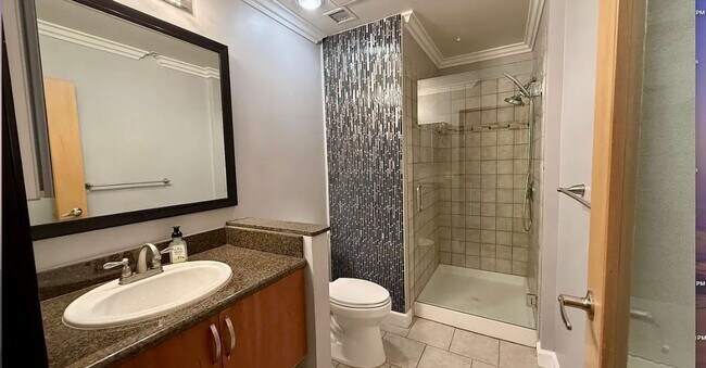 Building Photo - Spacious Studio with 2 Parking Spaces, W/D, Large Patio available in Cortez Hill