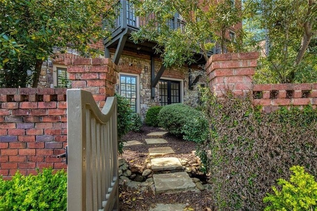 Building Photo - 100 Founders Mill Ct