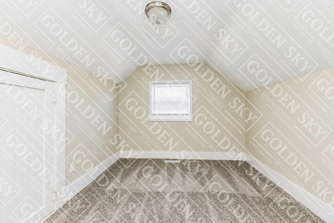 Building Photo - 109 Main St