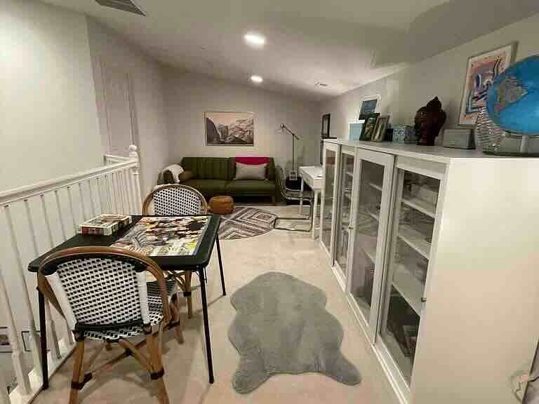 Cozy Nook in Loft - 3145 Asher Rd