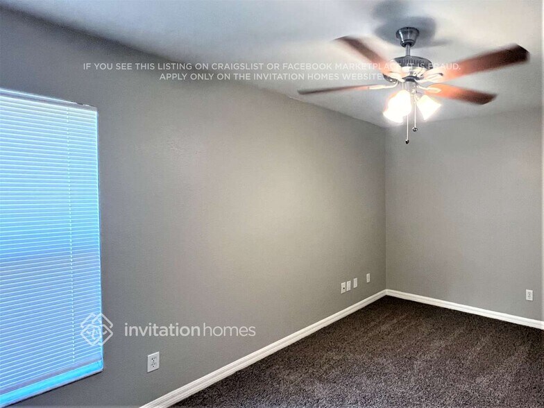 Building Photo - 323 Boca Ciega Rd