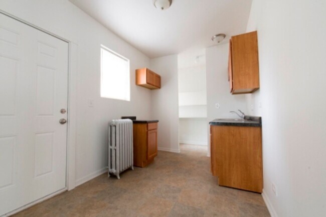 Building Photo - 1010 S 2nd Ave Maywood, IL 60153