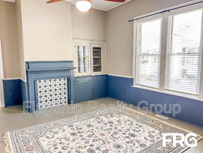 Building Photo - 304 N Caswell St
