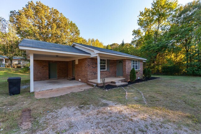 Building Photo - 28 Falcon Rd