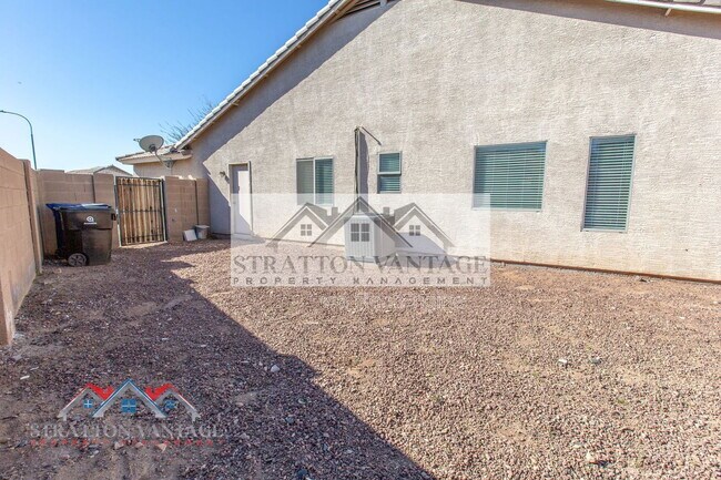 Building Photo - 11754 W Belmont Dr