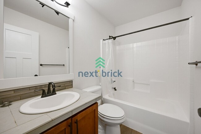 Building Photo - 3 BED & 3 BATH CONDO FOR RENT