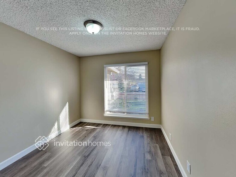 Building Photo - 1122 Whipporwill Way