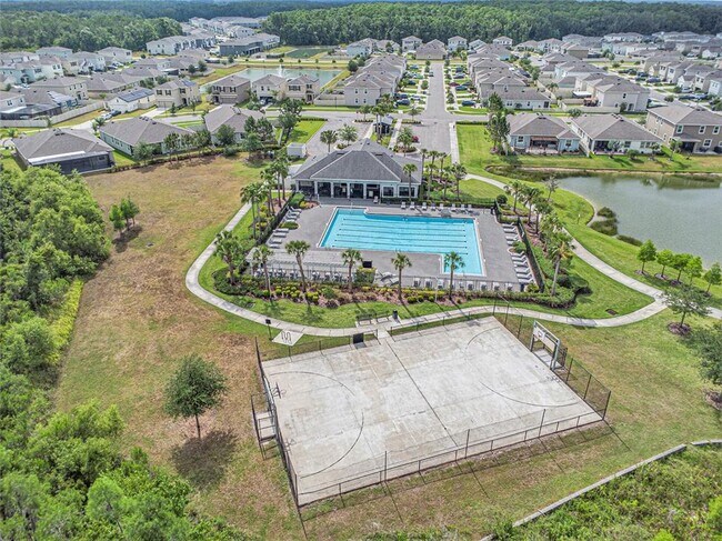 Building Photo - 32803 Pez Landing Ln