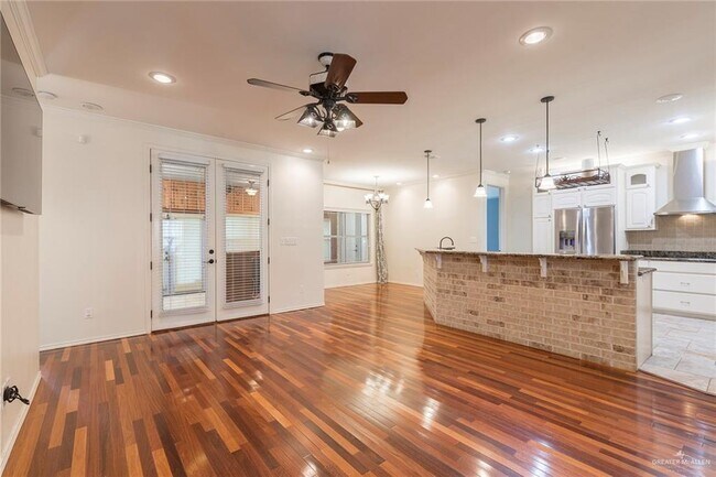 Building Photo - 16 N 39th St