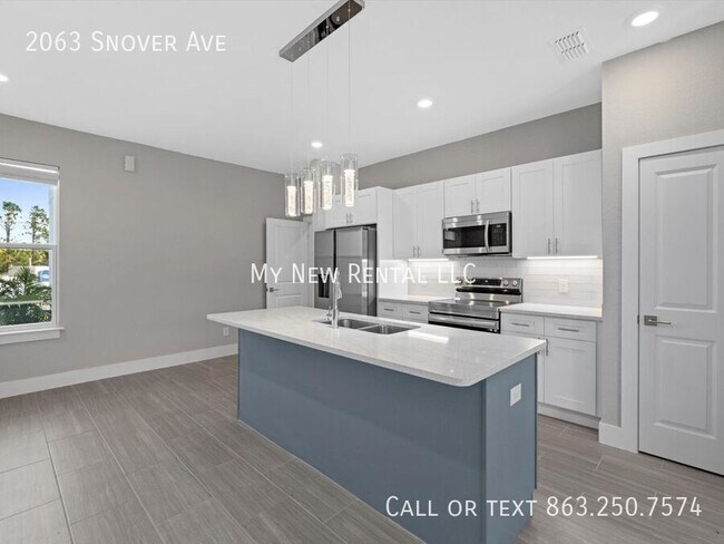 Building Photo - 2063 Snover Ave