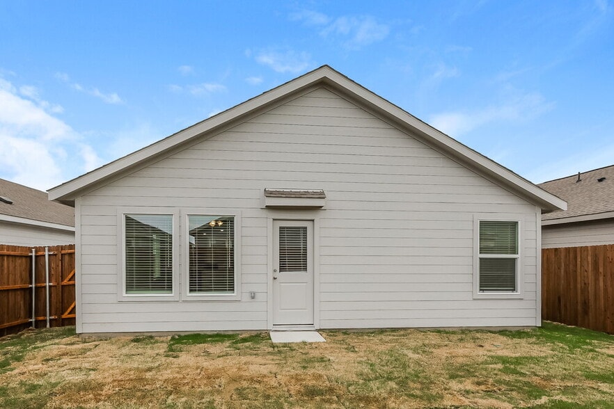 Building Photo - 1219 Maple St