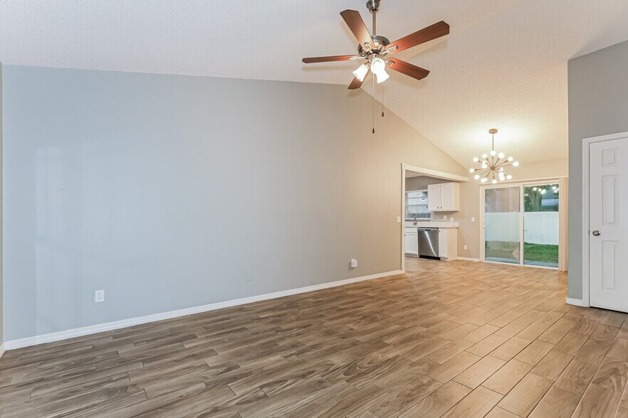 Building Photo - 9715 Little Pond Way