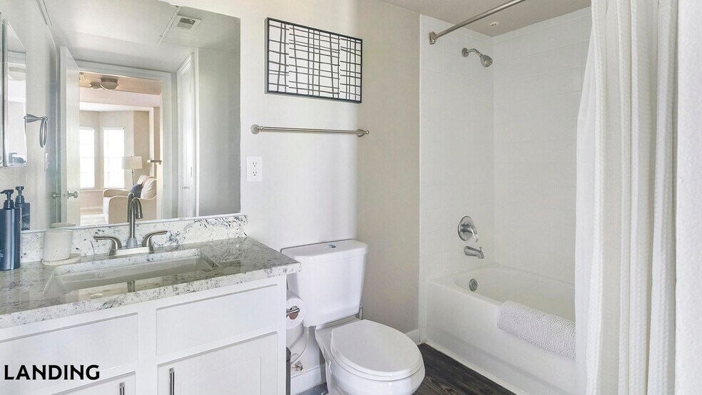 Building Photo - 3419 Fountains Dr