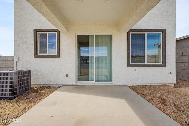 Building Photo - 141 W Latona Rd