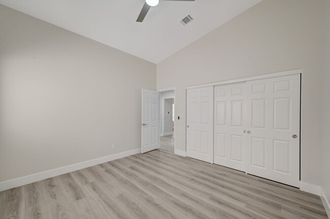 Building Photo - Remodeled Single Story, 4 Bedroom Home in Desert Shores