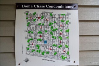 Building Photo - 9707 Richmond Ave