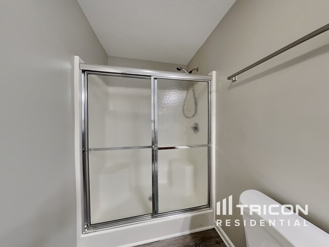 Building Photo - 10727 Snowdrop Way