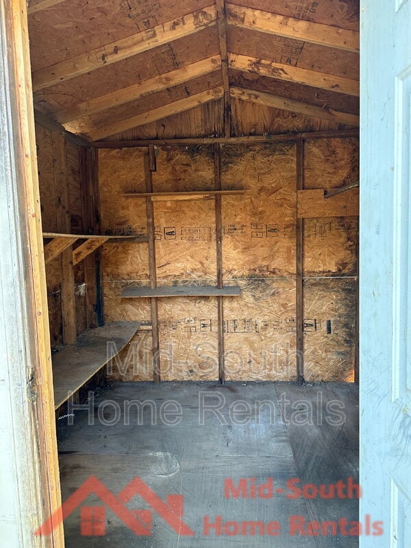 Building Photo - 803 Ledbetter Ave