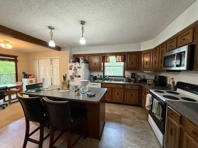 Building Photo - $2,995 | 4 Bedroom, 3 Bathroom Multi Floor House | NO Pets | Available for August 5th, 2026 Move In!