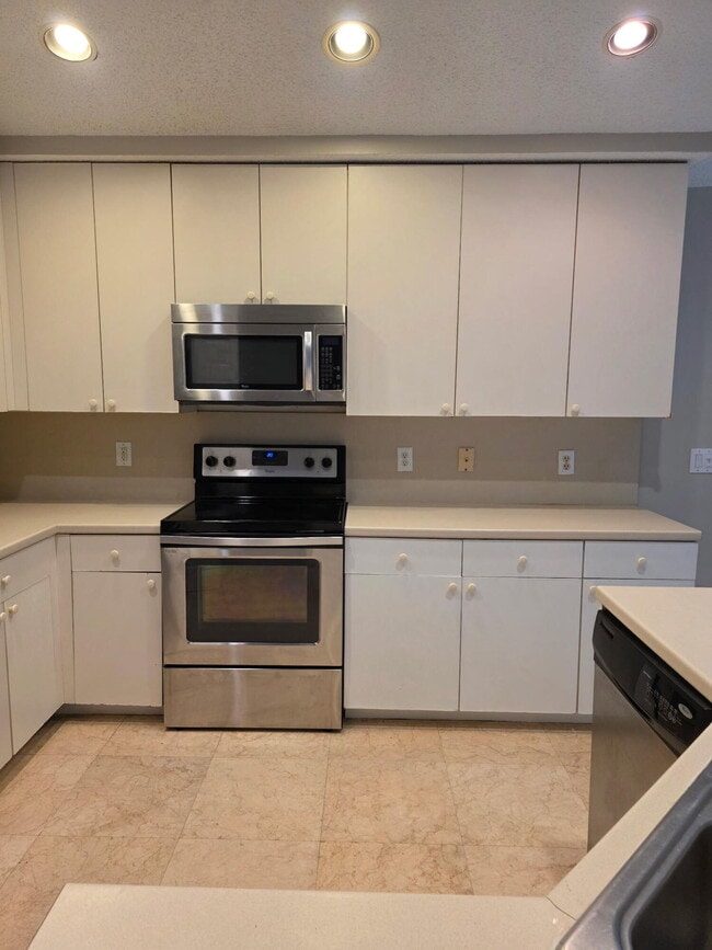 Building Photo - 1350 NW 143rd Ave