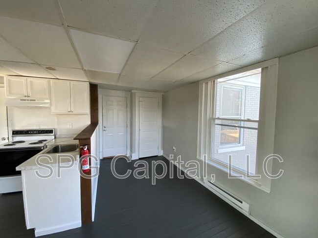 Building Photo - 62 W North St