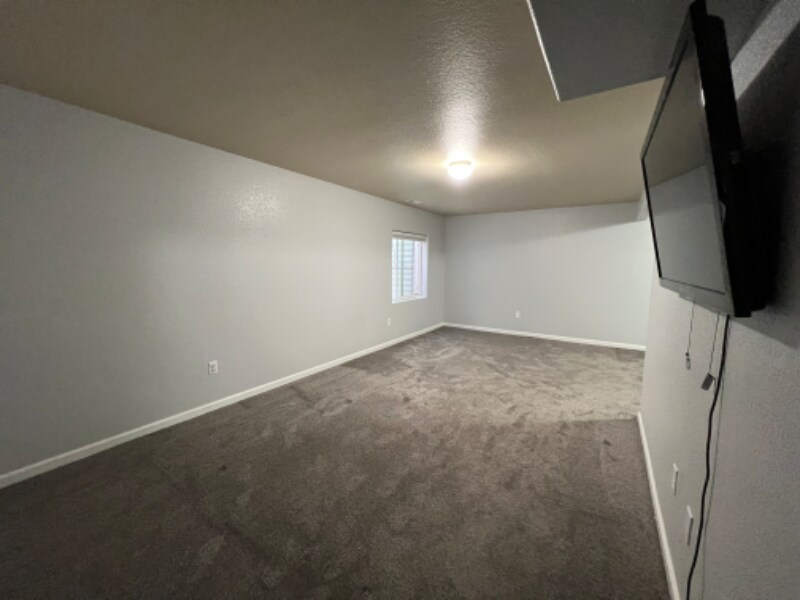 Building Photo - 6913 Sierra Meadows Dr