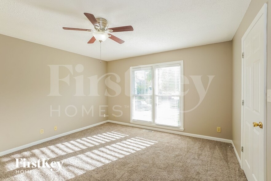 Building Photo - 1237 Archwood Dr