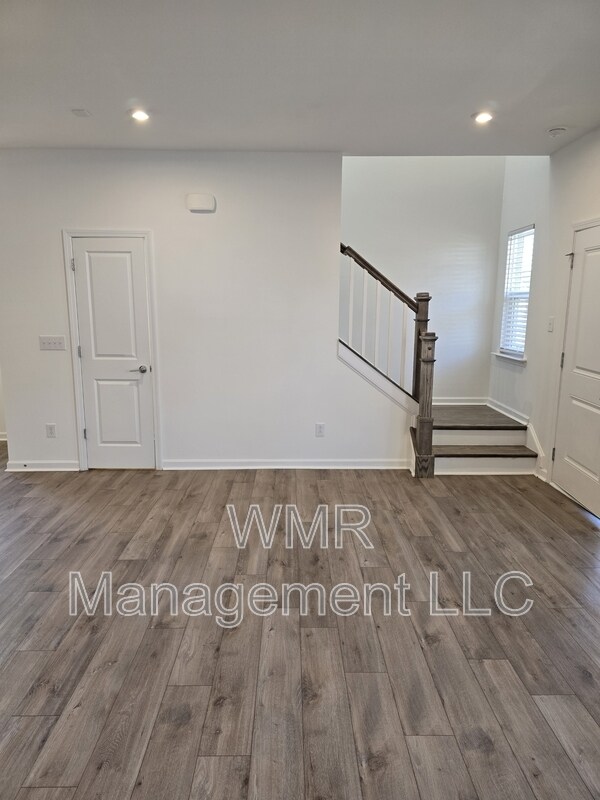 Building Photo - 1846 Teachers House Rd NW