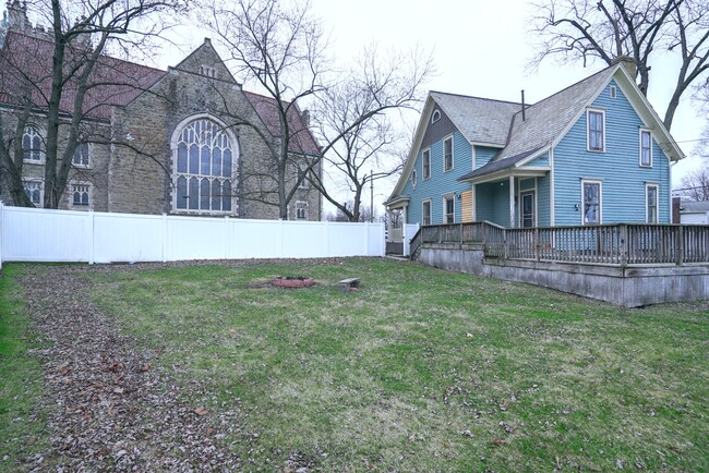 Building Photo - 214 Laporte Avenue