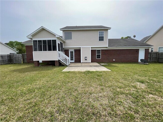 Building Photo - 8240 Frenchorn Ln