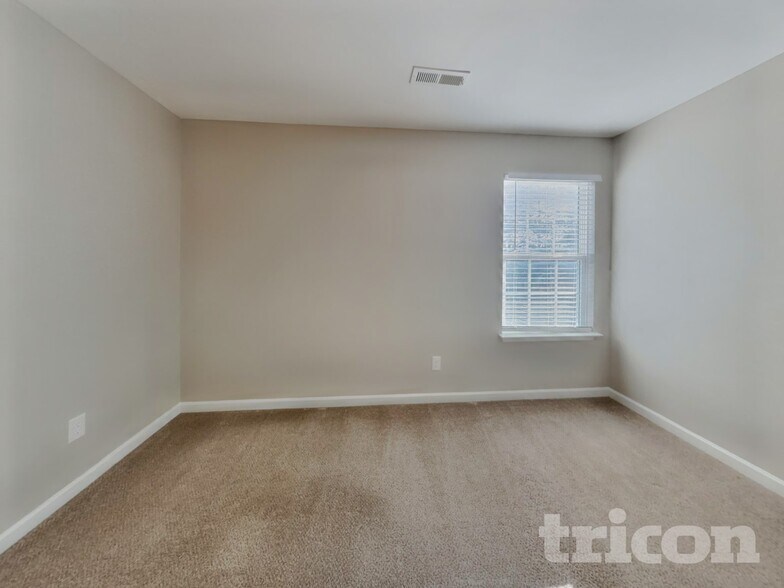 Building Photo - 6604 Tromble Rd