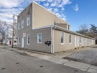 Building Photo - 116 N Long St