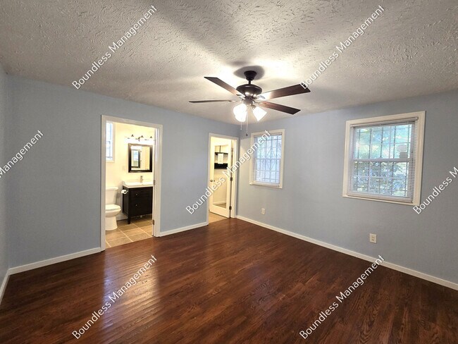 Building Photo - 2473 N Bayard St