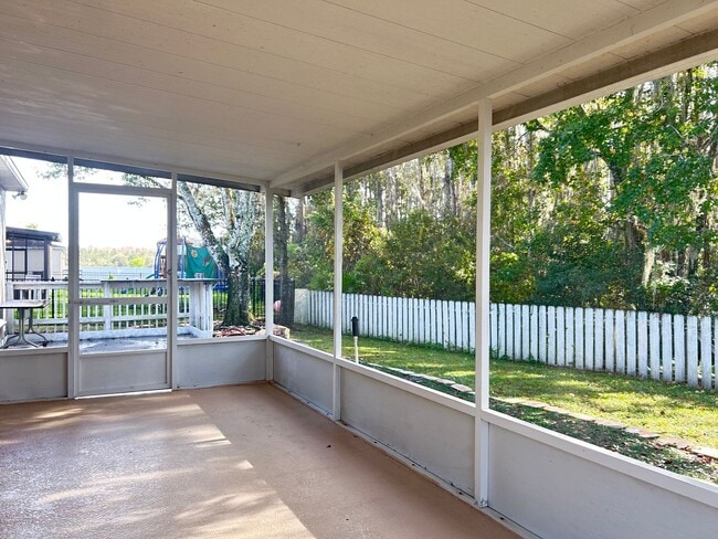 Building Photo - Wonderful Home in Andover Lakes!