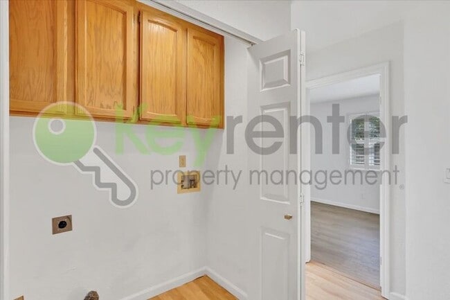 Building Photo - 8428 Cassatt Way