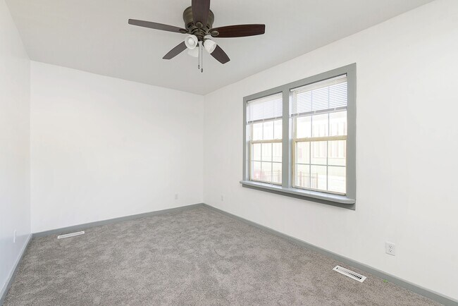 Building Photo - 1229 Spann Ave