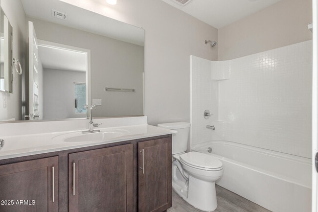 Building Photo - 733 E Commonwealth Ave