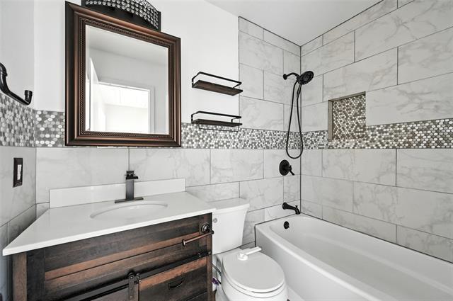 Building Photo - 3905 Dogwood Ct