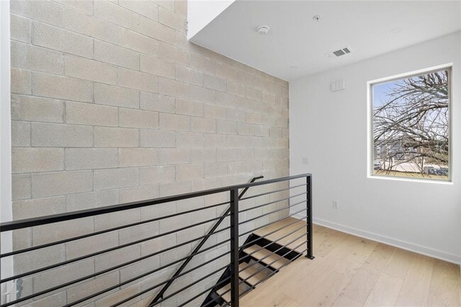 Building Photo - 700 Denson Dr