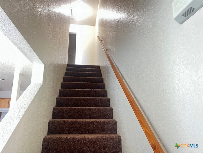 Building Photo - 4200 Alan Kent Dr