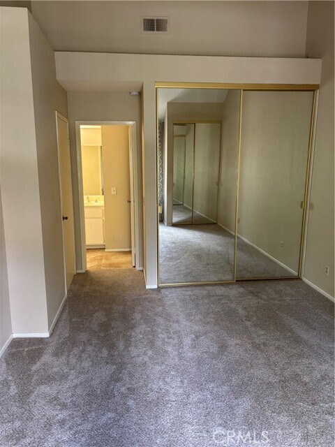 Building Photo - 26371 Moorsview