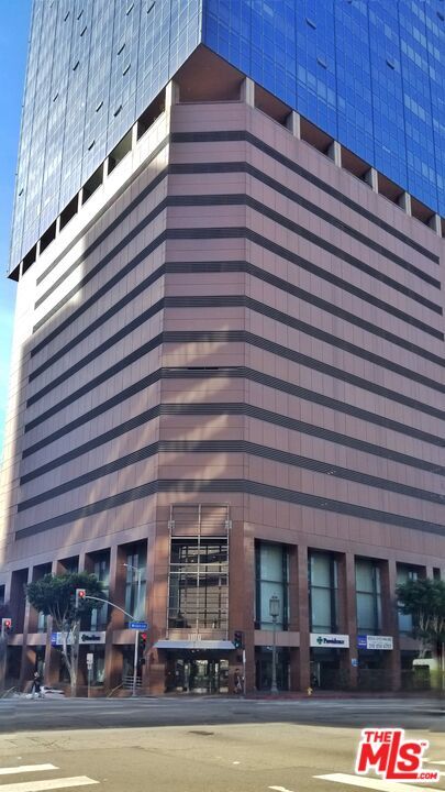 Building Photo - 1100 Wilshire Blvd