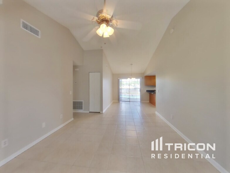 Building Photo - 5311 Starhill Pl