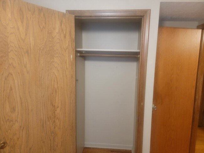 Building Photo - 4144 N 60th Ave