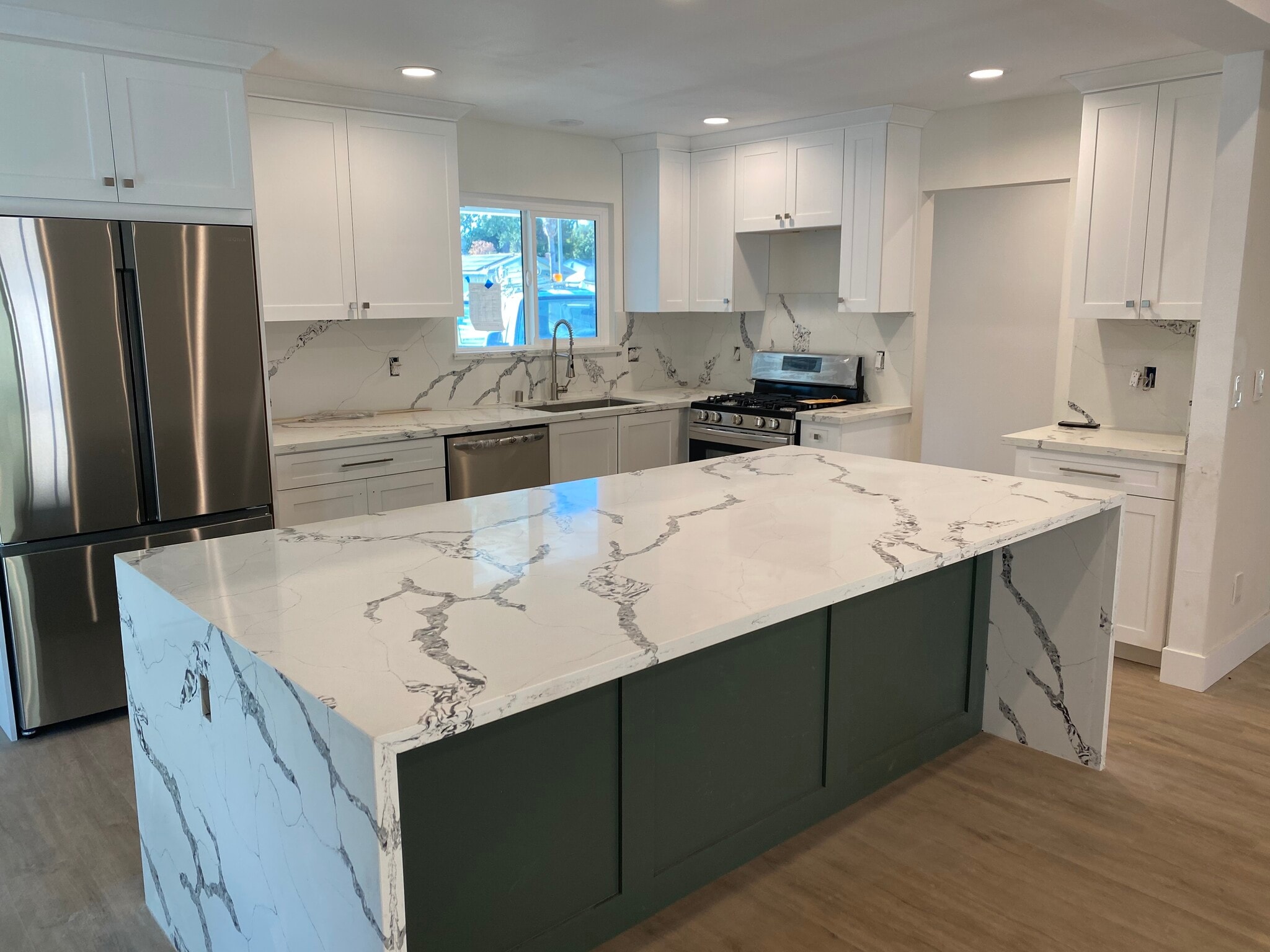 Building Photo - 895 Rutgers Ave