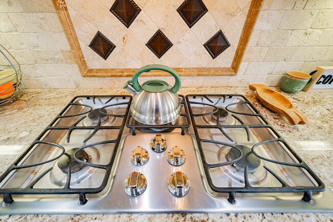 Building Photo - 1610 Olympic Drive